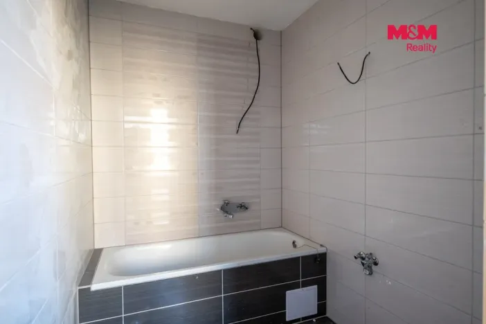 Prodej bytu 3+1, Strakonice - Strakonice II, Dukelská, 76 m2