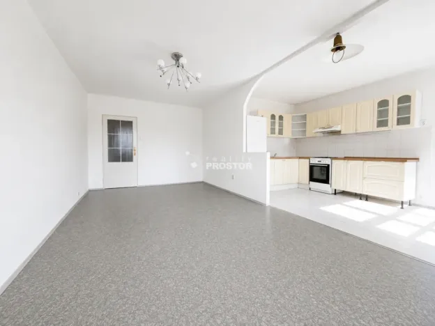 Prodej bytu 3+1, Praha - Prosek, Pískovcová, 77 m2