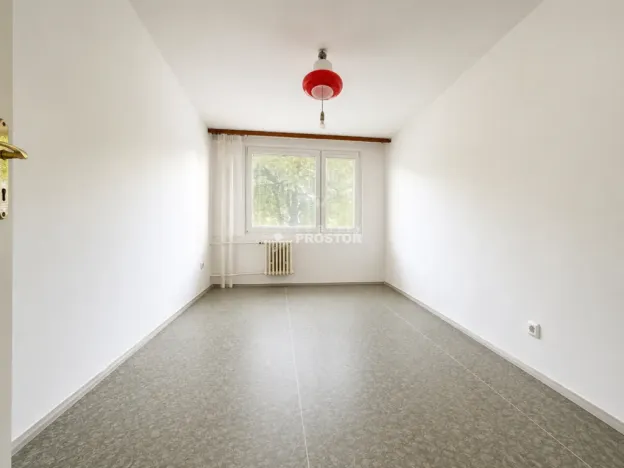 Prodej bytu 3+1, Praha - Prosek, Pískovcová, 77 m2