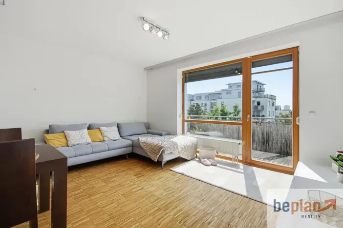Pronájem bytu 2+kk, Praha - Malešice, Univerzitní, 63 m2