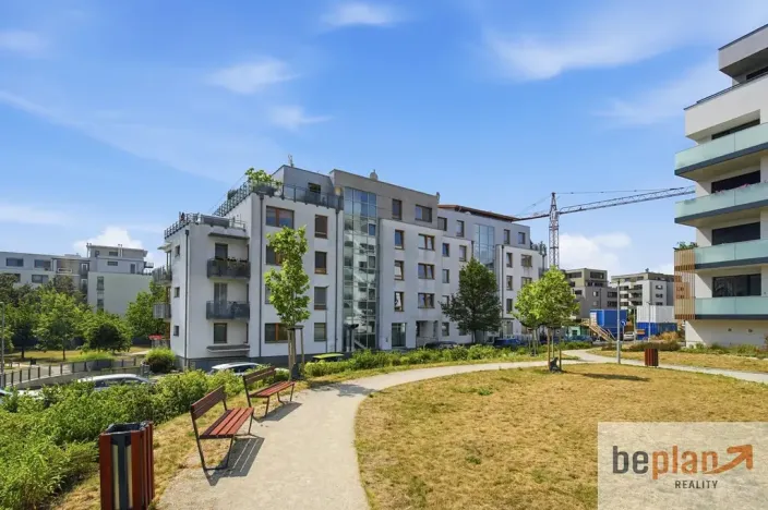Pronájem bytu 2+kk, Praha - Malešice, Univerzitní, 63 m2