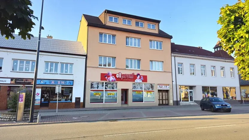 Pronájem obchodního prostoru, Letovice, Masarykovo náměstí, 140 m2
