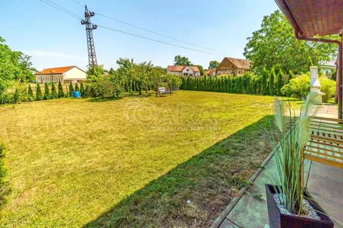 Prodej rodinného domu, Zlosyň, 209 m2