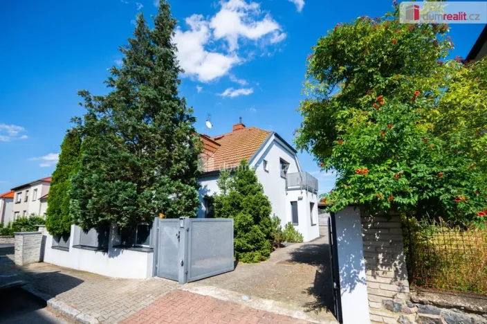 Prodej rodinného domu, Praha - Dolní Chabry, Ledčická, 224 m2