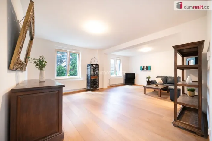 Prodej rodinného domu, Praha - Dolní Chabry, Ledčická, 224 m2