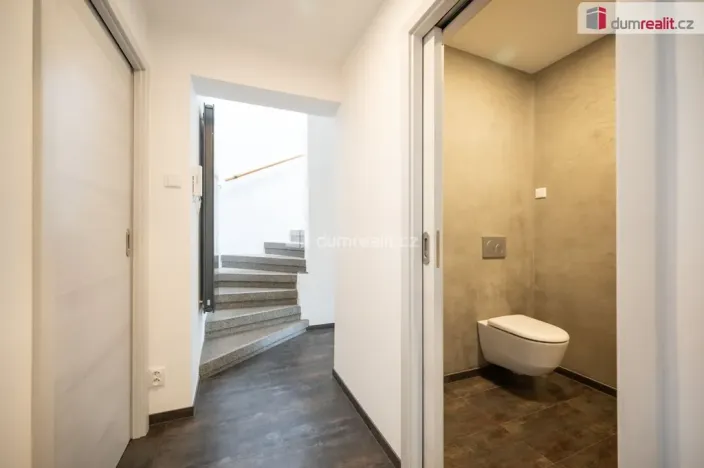 Prodej rodinného domu, Praha - Dolní Chabry, Ledčická, 224 m2