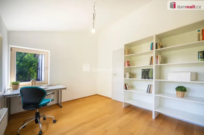Prodej rodinného domu, Praha - Dolní Chabry, Ledčická, 224 m2
