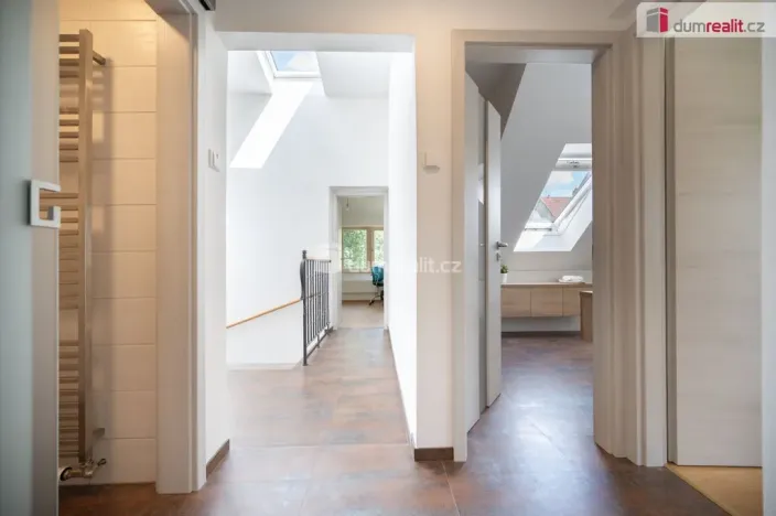 Prodej rodinného domu, Praha - Dolní Chabry, Ledčická, 224 m2