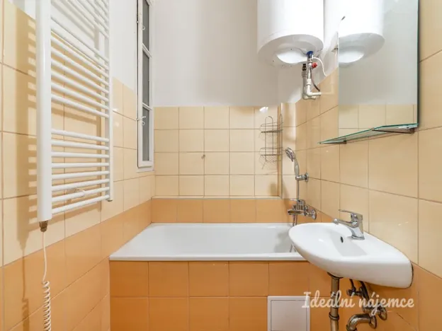 Pronájem bytu 2+kk, Praha - Libeň, Pivovarnická, 54 m2