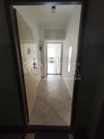 Pronájem bytu 1+kk, Praha - Nusle, V Horkách, 25 m2