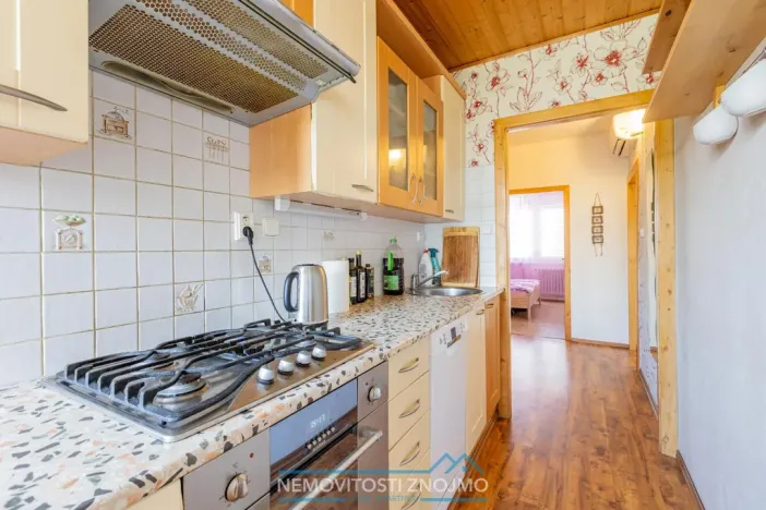 Prodej bytu 3+1, Práče, 77 m2
