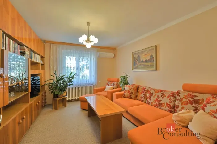 Prodej bytu 2+1, Hodonín, J. Suka, 58 m2