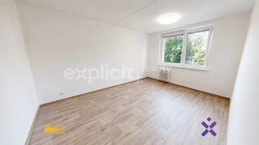 Pronájem bytu 1+1, Zlín, Dřevnická, 38 m2