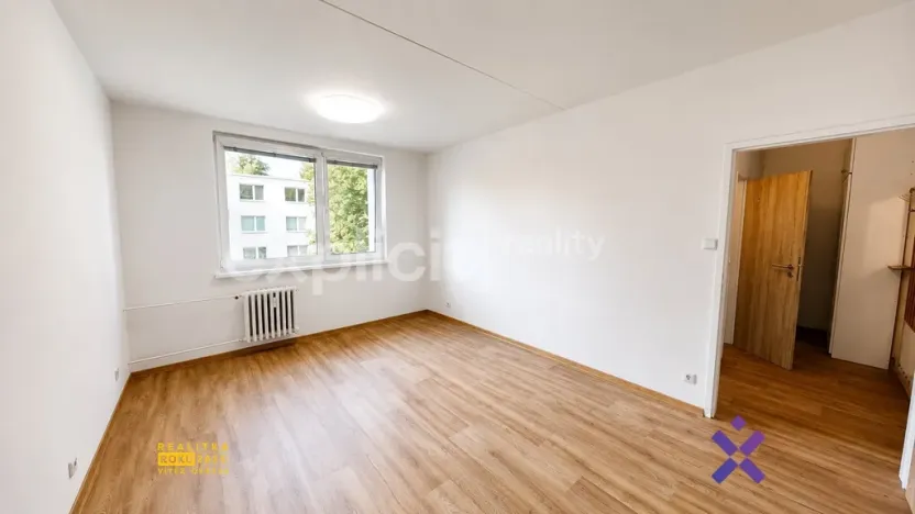 Pronájem bytu 1+1, Zlín, Dřevnická, 38 m2