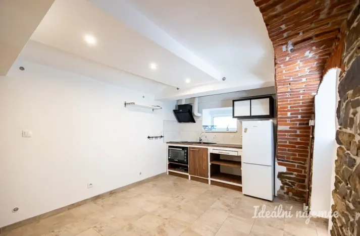 Pronájem bytu 1+kk, Říčany - Voděrádky, Voděradská, 31 m2