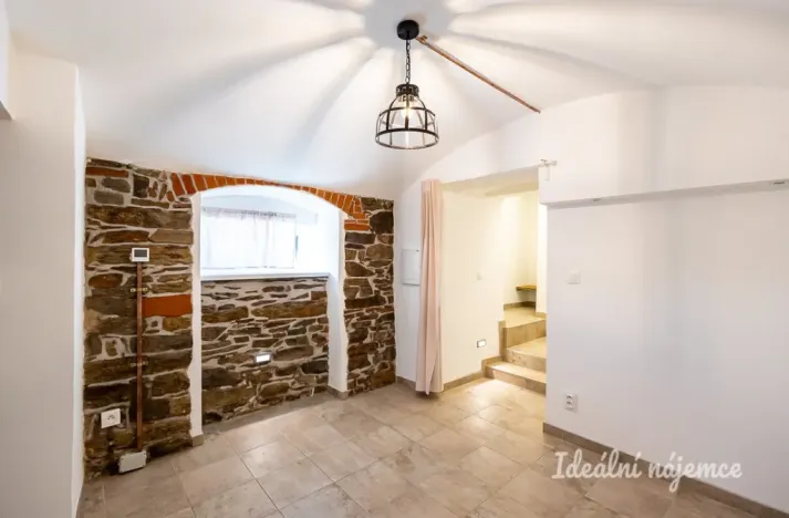 Pronájem bytu 1+kk, Říčany - Voděrádky, Voděradská, 31 m2