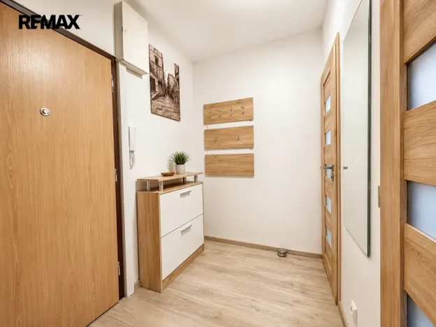 Pronájem bytu 1+1, Praha - Modřany, Rakovského, 31 m2