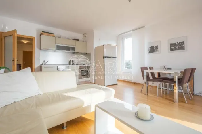 Pronájem bytu 2+kk, Praha - Letňany, Zlonická, 59 m2