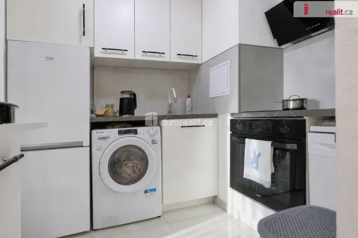 Prodej bytu 2+kk, Neratovice, Kojetická, 39 m2