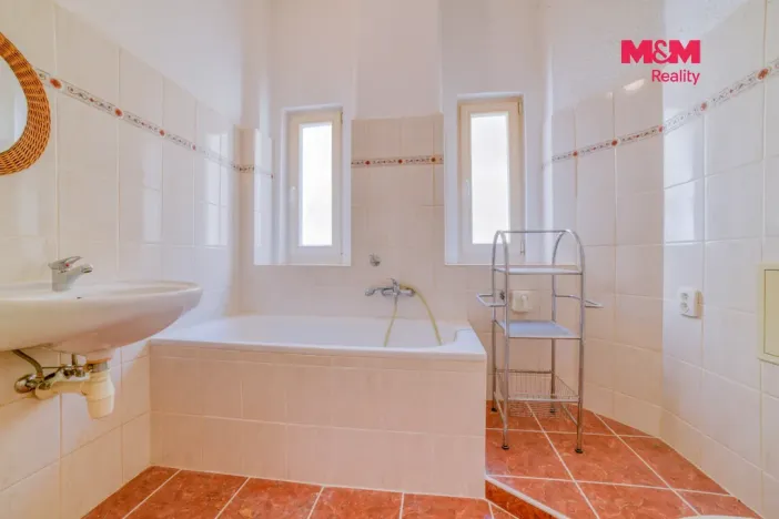 Pronájem bytu 1+kk, Mariánské Lázně, Anglická, 33 m2