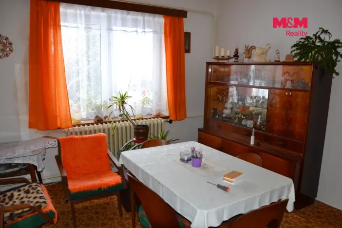 Prodej chalupy, Vestec, 350 m2