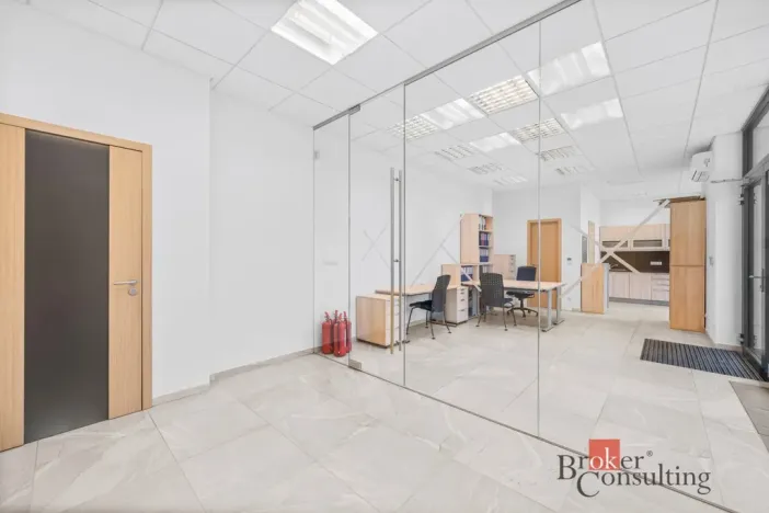 Prodej obchodního prostoru, Plzeň - Černice, Vltavínová, 86 m2