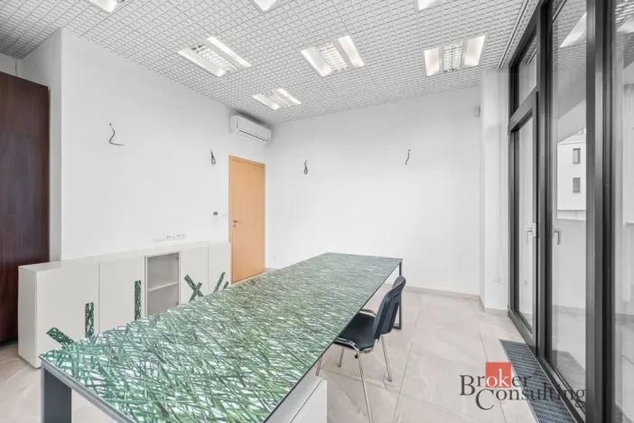 Prodej obchodního prostoru, Plzeň - Černice, Vltavínová, 86 m2