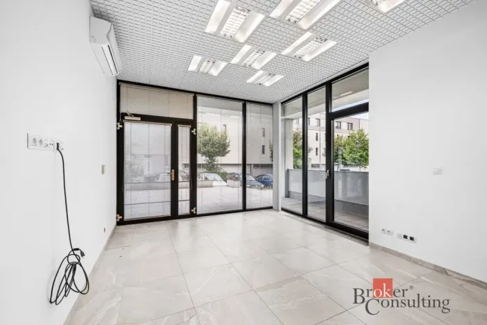 Prodej obchodního prostoru, Plzeň - Černice, Vltavínová, 86 m2