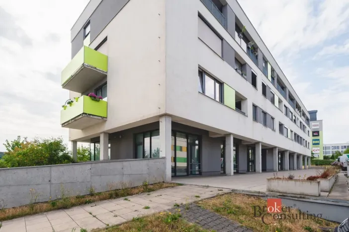 Prodej obchodního prostoru, Plzeň - Černice, Vltavínová, 86 m2
