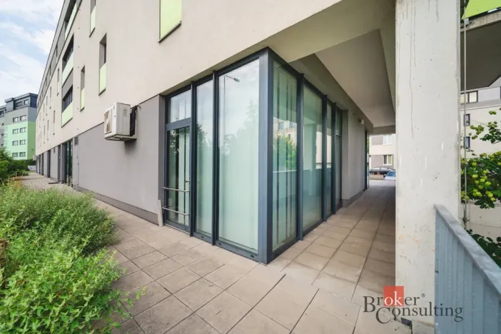 Prodej obchodního prostoru, Plzeň - Černice, Vltavínová, 86 m2