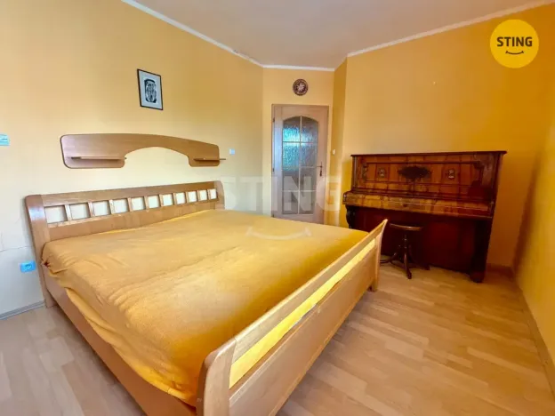 Prodej rodinného domu, Staré Město, 220 m2