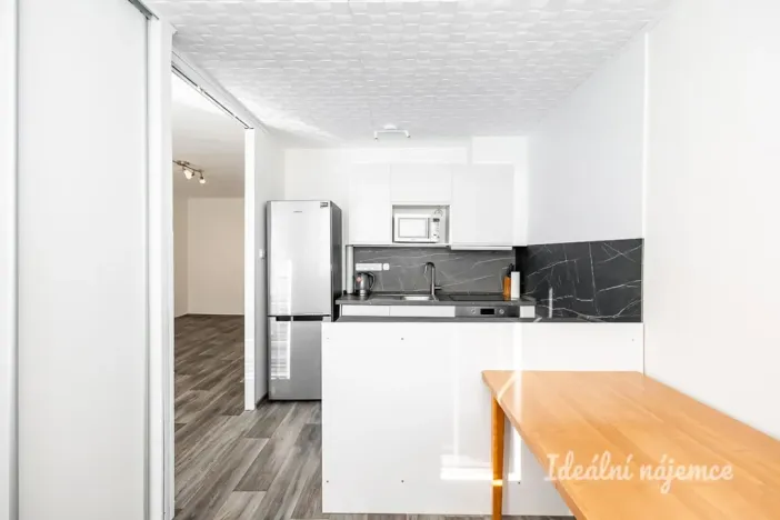 Pronájem bytu 3+1, Praha - Kobylisy, Taussigova, 67 m2