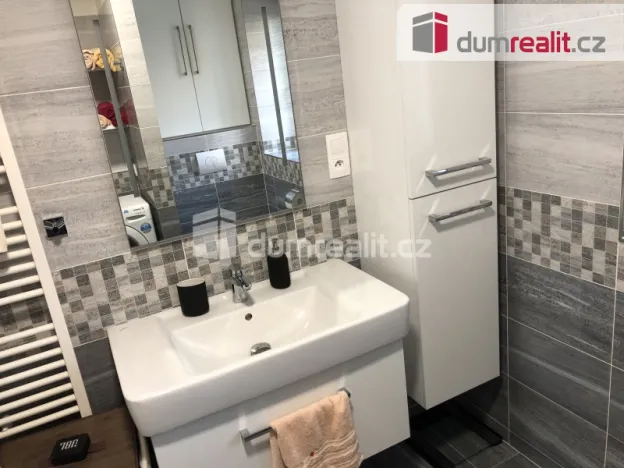 Pronájem bytu 2+1, Frenštát pod Radhoštěm, Školská čtvrť, 60 m2