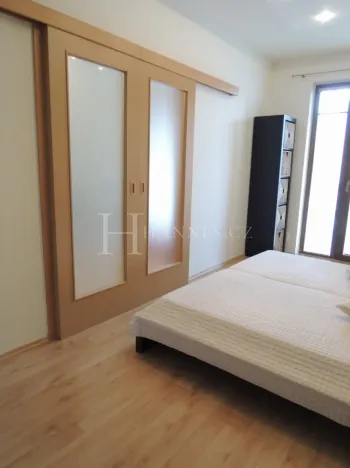 Pronájem bytu 2+kk, Praha - Libeň, Nad Rokoskou, 69 m2