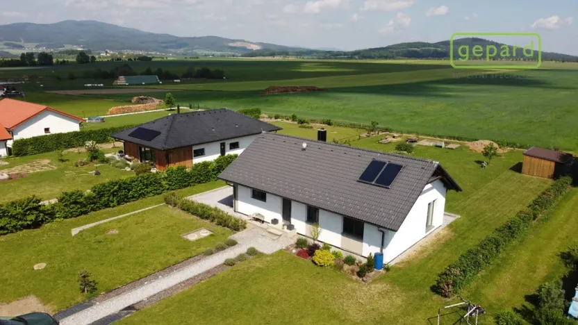 Prodej rodinného domu, Mojné, 99 m2