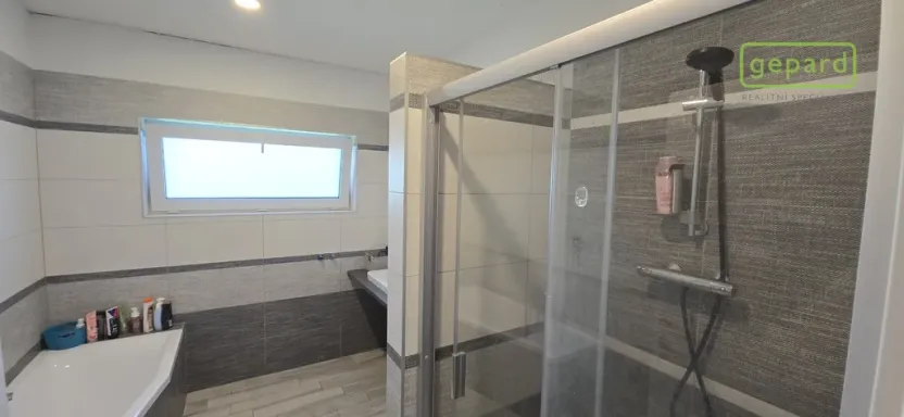 Prodej rodinného domu, Mojné, 99 m2