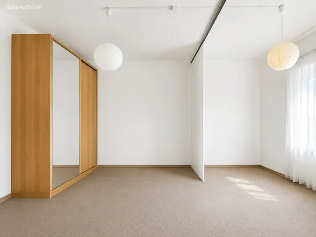 Pronájem bytu 2+1, Bělá pod Bezdězem, Masarykovo náměstí, 90 m2