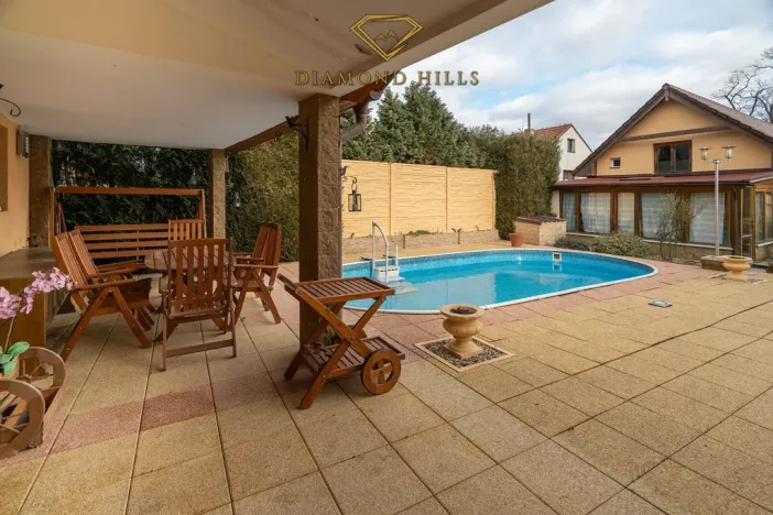Prodej rodinného domu, Kozojedy, Českobrodská, 299 m2