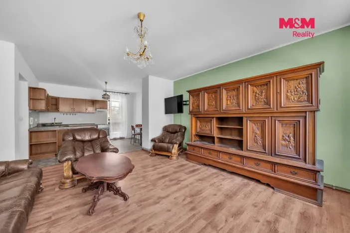 Prodej bytu 3+kk, Úpice, Svornosti, 170 m2