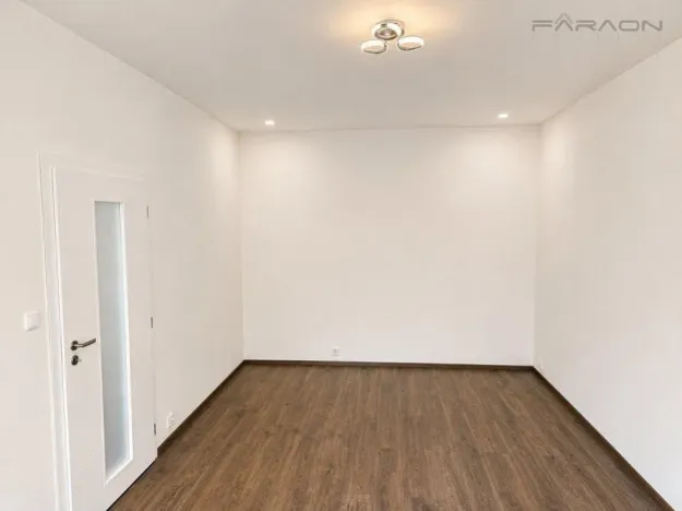 Pronájem bytu 2+kk, Praha - Vysočany, U vysočanského pivovaru, 50 m2