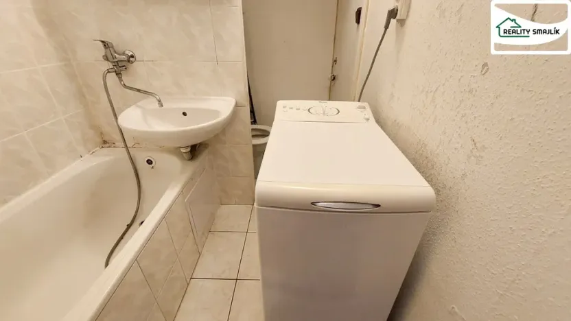 Pronájem bytu 1+1, Cheb, Americká, 36 m2