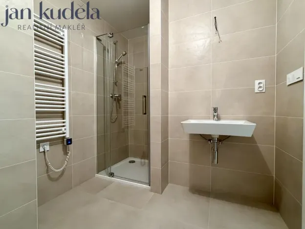Pronájem bytu 2+kk, Brno, Hvězdová, 47 m2