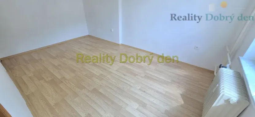 Prodej bytu 1+kk, Dolní Benešov, Osada míru, 21 m2