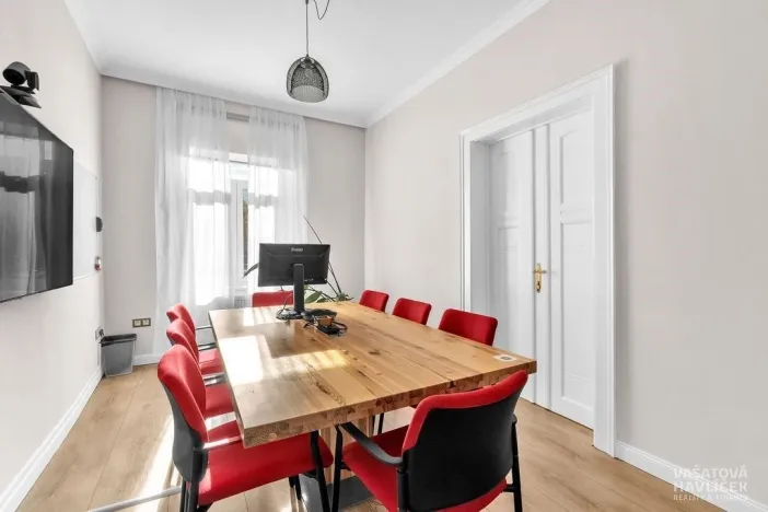 Pronájem obchodního prostoru, Chrudim, V Hliníkách, 171 m2