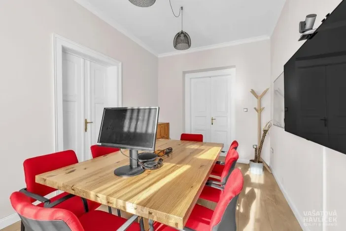 Pronájem obchodního prostoru, Chrudim, V Hliníkách, 171 m2