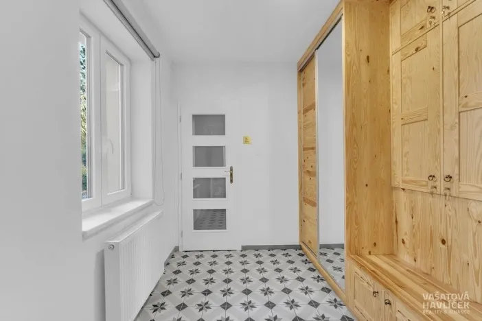Pronájem obchodního prostoru, Chrudim, V Hliníkách, 171 m2