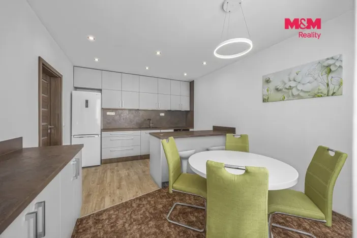 Pronájem bytu 2+kk, Hradec Králové - Nový Hradec Králové, Durychova, 47 m2