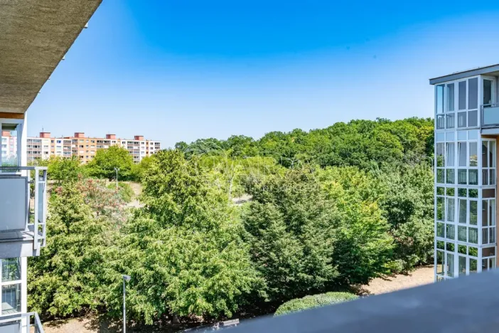 Pronájem bytu 1+kk, Praha - Troja, Vřesová, 34 m2
