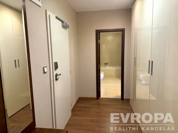 Prodej bytu 3+kk, Plzeň - Jižní Předměstí, U Borského parku, 78 m2