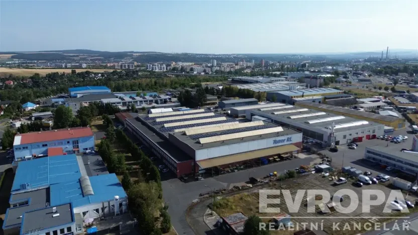 Pronájem výrobních prostor, Plzeň - Skvrňany, Domažlická, 2000 m2